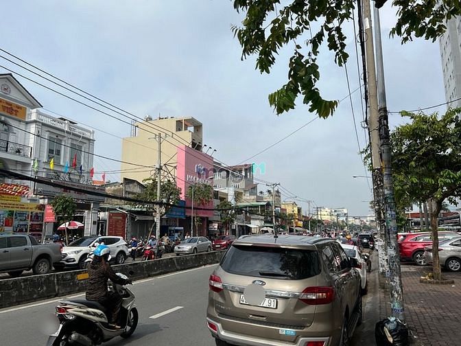 Hình ảnh Nhà sát Co.opmart Phan Văn Hớn, 3 tầng mới keng, hẻm xe tải, 6,3 tỷ
