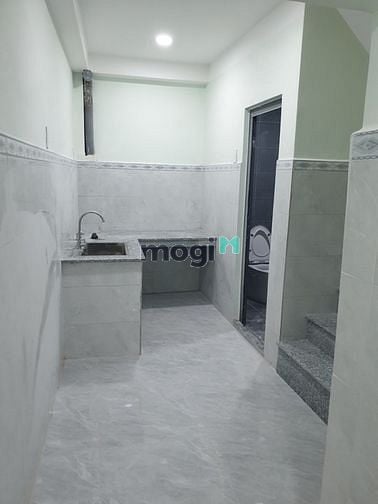 Hình ảnh Cho Thuê Nhà Mới 4PN Gần Hoàng Diệu 2