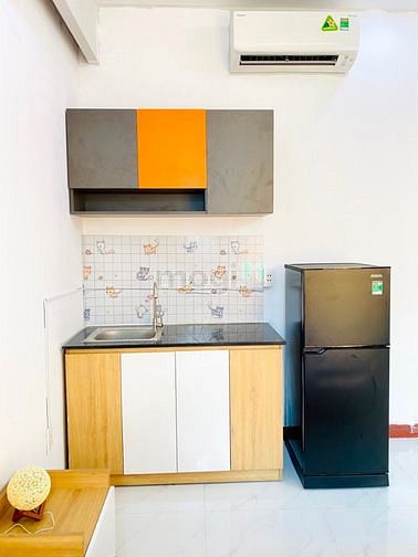 Hình ảnh Phòng bancol full nội thất 30m2 ngay Nguyễn Văn Lượng