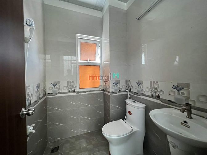 Hình ảnh Cho thuê CHDV 35m2 FUll nội thất đường Nhất Chi Mai