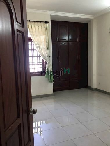 Hình ảnh Cho Thuê Nhà 5PN Giá Rẻ Gần Chợ Thủ Đức