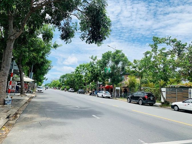 Hình ảnh Chính chủ gửi bán lô đất Biệt thự sạch đẹp MT đường Bùi Tá Hán