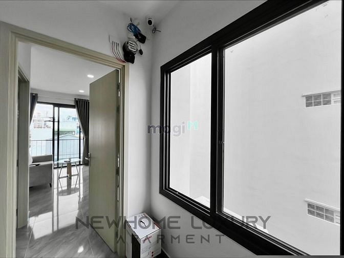 Hình ảnh Cho Thuê Căn Hộ Cao Cấp Ban Công Lớn - Ngay CV Lê Thị Riêng