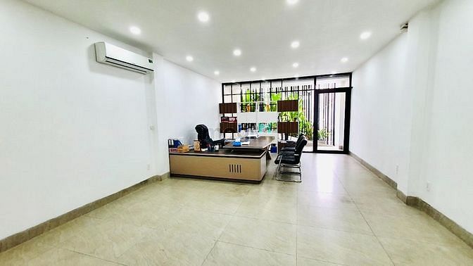 Hình ảnh Cho thuê nhà 915A Cách mạng tháng 8, Phường 7, Quận Tân Bình