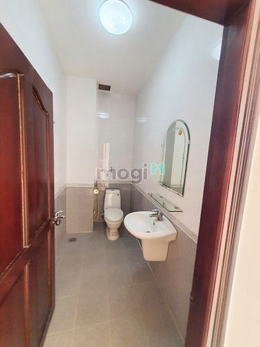 Hình ảnh Cho thuê nhà lộ giới 6m - 4 phòng có nội thất cơ bản.
