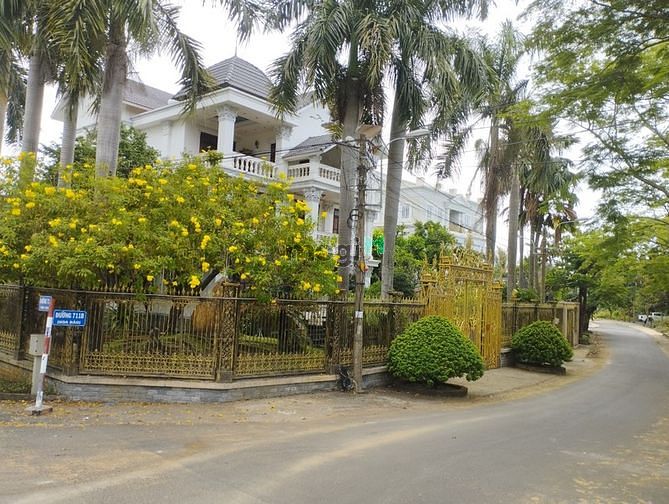Hình ảnh Bán nền đất Bách khoa đường trục chính 182m2, siêu đẹp