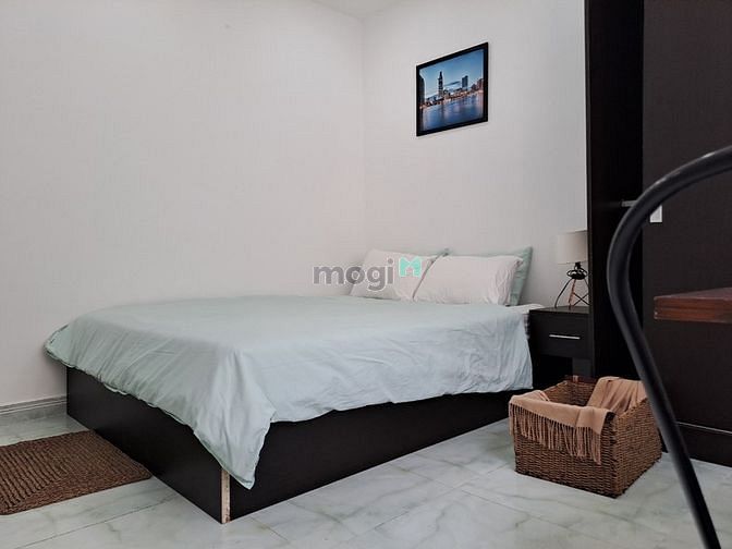 Hình ảnh Căn Hộ FullNT Cửa sổ lớn thoáng mát tự nhiên Quận 3.
