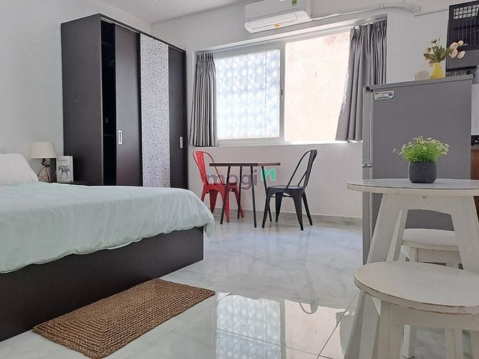 Hình ảnh Căn Hộ FullNT Cửa sổ lớn thoáng mát tự nhiên Quận 3.