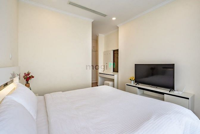 Hình ảnh Cho thuê 2PN view đẹp Vinhomes Central Park nhà full NT