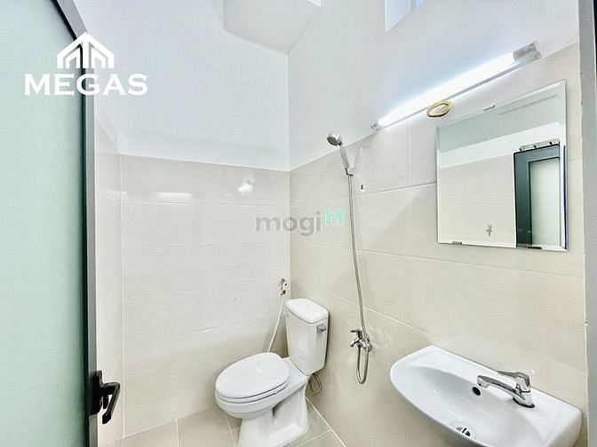 Hình ảnh Khai trương studio mới xây siêu thoáng sạch sẽ ngay Dương Quảng Hàm