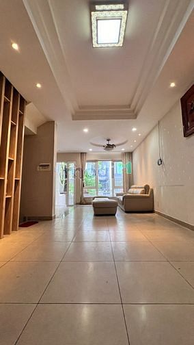 Hình ảnh Cho thuê nhà phố 5 tầng KDC Him Lam,Quận 7