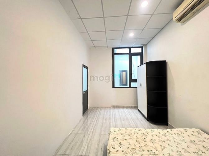 Hình ảnh 2PN Ban công full nội thất ngay sân bay phường 4
