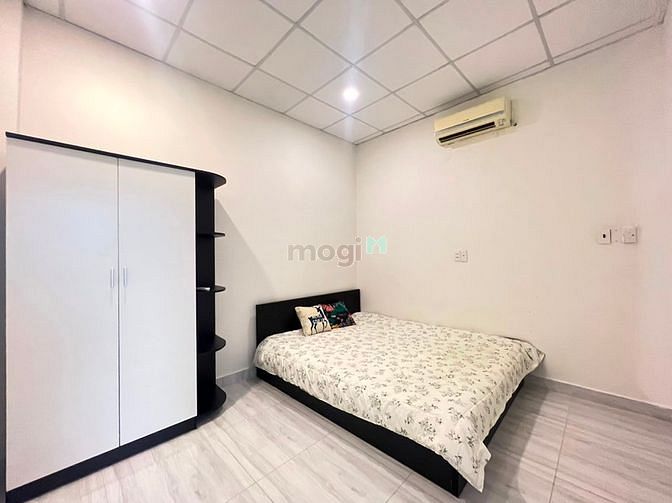 Hình ảnh 2PN Ban công full nội thất ngay sân bay phường 4