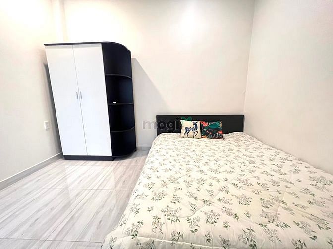 Hình ảnh 2PN Ban công full nội thất ngay sân bay phường 4