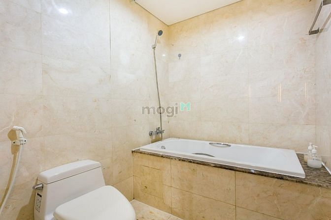 Hình ảnh Cần bán gấp CC Phúc Thịnh Q.5. DT 85m2, 2P, 2WC. Giá bán 3,1 tỷ.