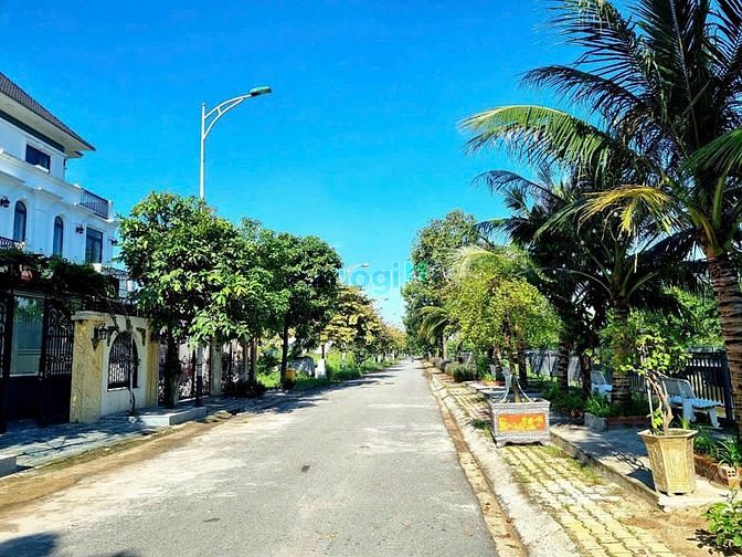 Hình ảnh Cần bán 220m2 đất TP. Thuận An, cách Sài Gòn 3p đi xe, view sông lớn.