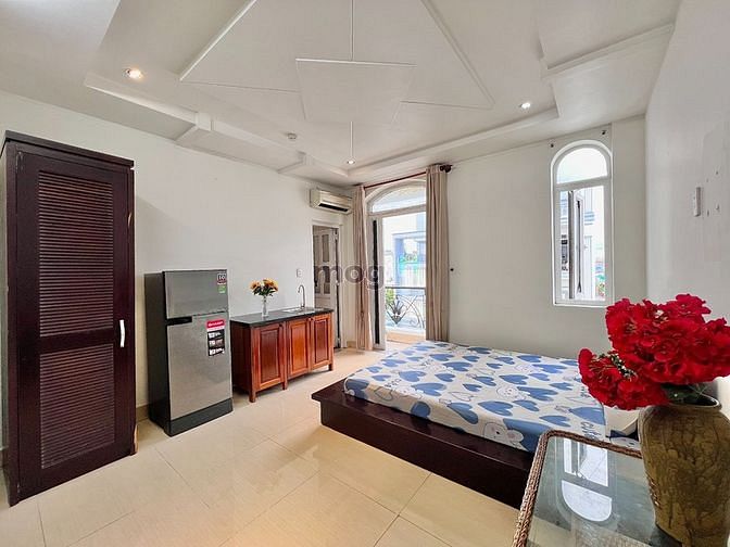 Hình ảnh Căn 30m2 bancol thoáng - full nt gần chợ Lý Phục Man