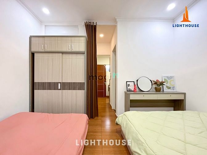 Hình ảnh Studio cửa sổ lớn rộng sát Đại học Văn Lang - Nguyễn Văn Cừ Quận 1