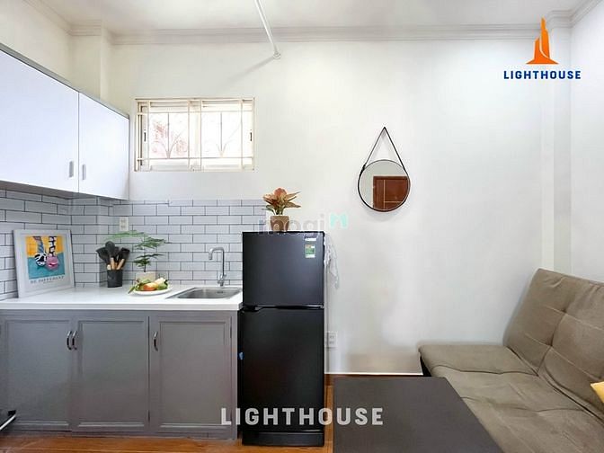Hình ảnh Studio cửa sổ lớn rộng sát Đại học Văn Lang - Nguyễn Văn Cừ Quận 1