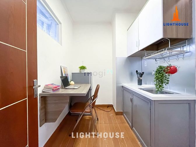 Hình ảnh Studio cửa sổ lớn rộng sát Đại học Văn Lang - Nguyễn Văn Cừ Quận 1