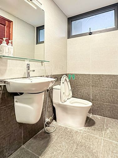 Hình ảnh Căn Hộ 2phòng ngủ 75m2 _ Ngay Hồ Con Rùa