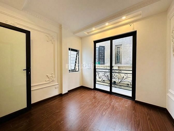 Hình ảnh Nhà đẹp long lanh ngõ đê Trần Khát Chân, giá 3.3 tỷ, 20m2x4T, ảnh thật