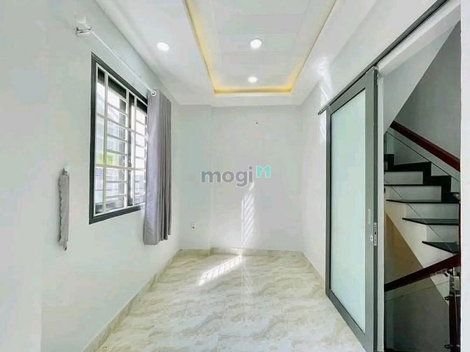 Hình ảnh TIN DC KHÔNG nhà Thành Thái Q10 50m2 Chỉ 2.3 tỷ SHR