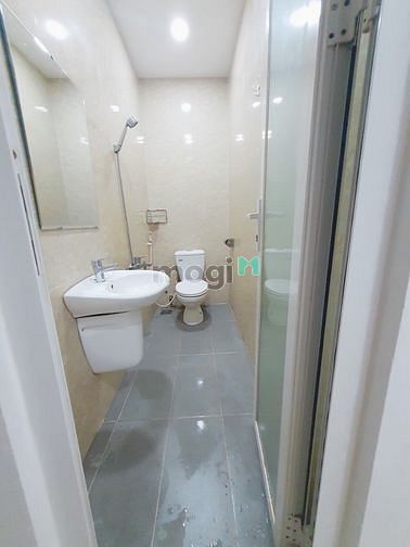 Hình ảnh Studio ngay sau CĐ Lý Tự Trọng gần Lăng Cha Cả
