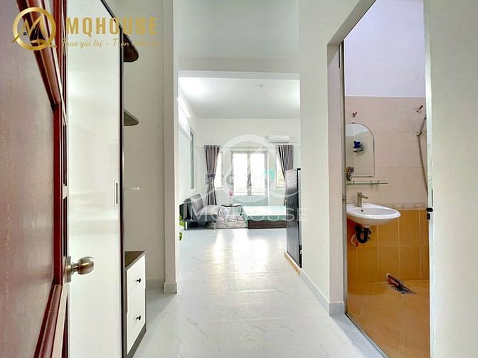 Hình ảnh BAN CÔNG STUDIO, MÁY GIẶT RIÊNG, FULL NỘI THẤT, toạ lạc tại Q. Tân Phú