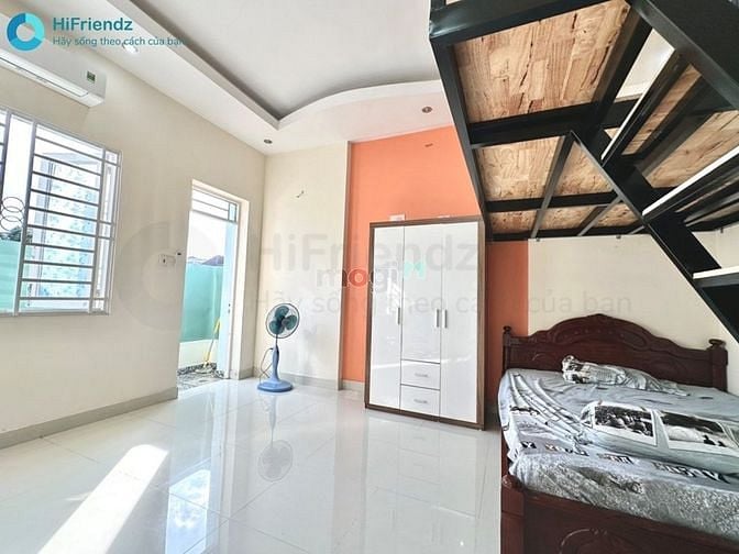 Hình ảnh CHDV mini có nội thất phong cảnh yên bình, có cửa sổ lớn siêu thoáng