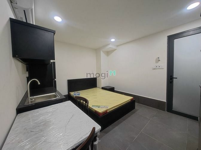 Hình ảnh Giảm Giá Sốc CHDV Có Giếng Trời, Full Nội Thất, Gần KCN Tân Bình
