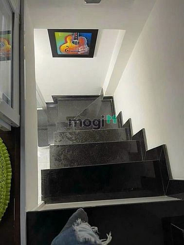 Hình ảnh Nhà sổ riêng gần BX Quận 8 giá rẻ