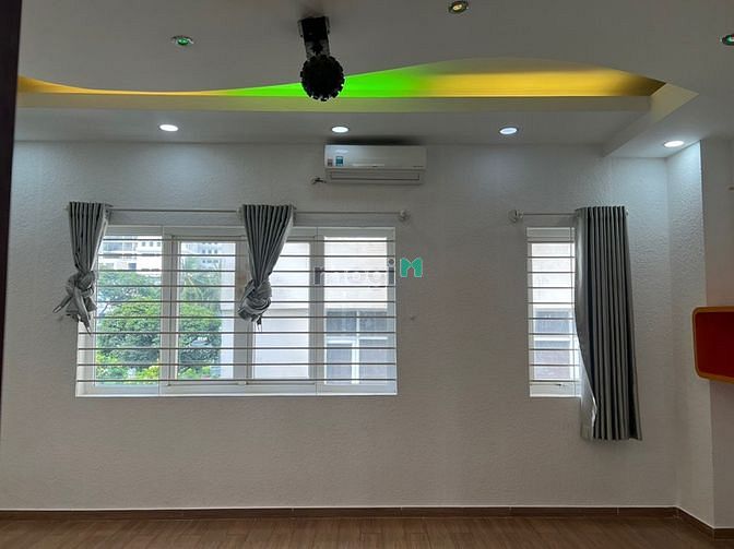 Hình ảnh Cho thuê nhà HXH 8m, Phan Xích Long, P7, Phú Nhuận