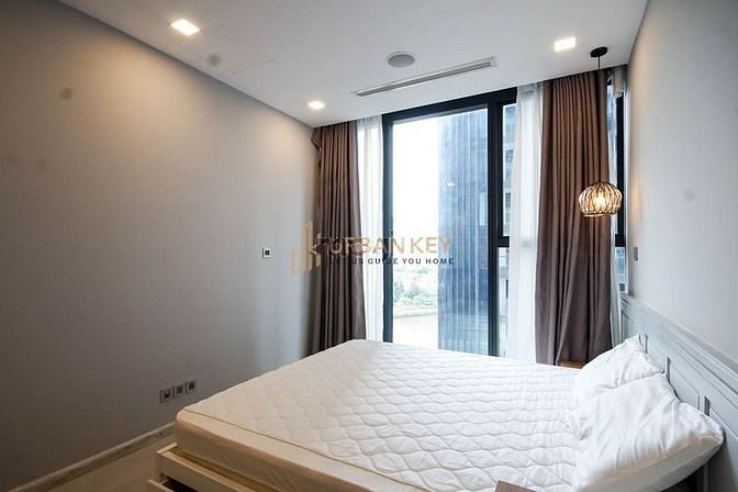 Hình ảnh Hot! Căn Hộ Full Nội Thất Hiện Đại Quận 1 Cho Thuê