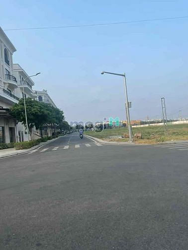 Hình ảnh Siêu Phẩm 46 Thảo Điền quận 2 Tp thủ đức DT 100m2 5x20 giá chỉ 2tỷ4