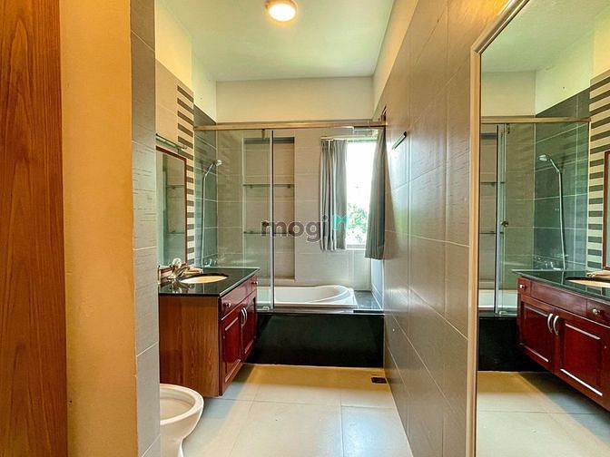 Hình ảnh Studio 40m2, ban công, bồn tắm view landmark ngay khu biệt thự Bình An