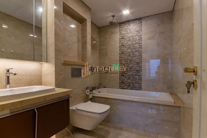 Hình ảnh Vinhome Golden River Cho Thuê Căn Hộ 3 Phòng Ngủ Full Nội Thất