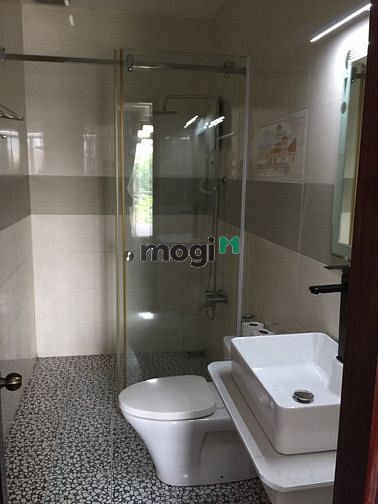 Hình ảnh Căn Hộ 1 Phòng Ngủ tách bếp , cửa sổ lớn tại Bến Vân Đồn , Quận 4