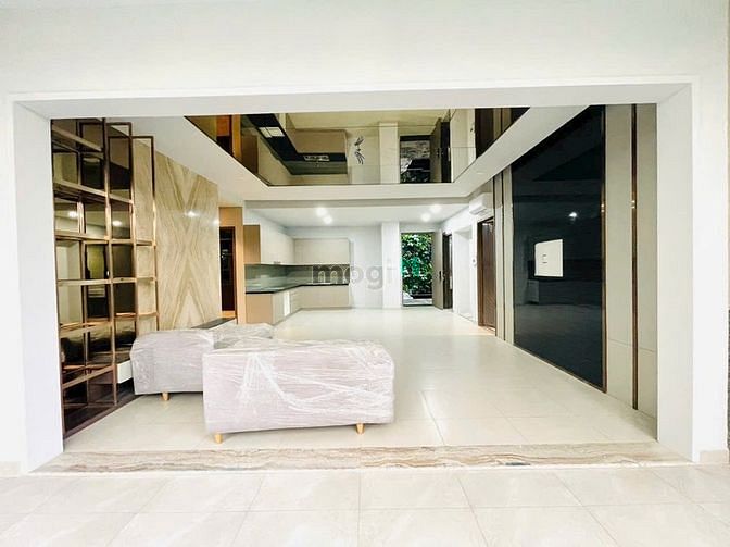 Hình ảnh Biệt thư Sân vườn 3PN full nội thất, gần Cresent Mall, gần PMH