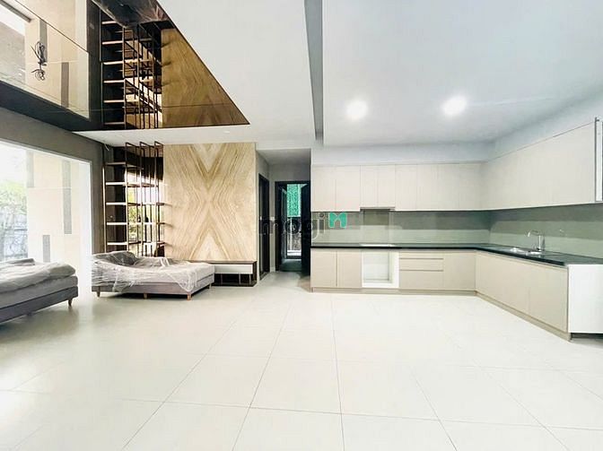 Hình ảnh Biệt thư Sân vườn 3PN full nội thất, gần Cresent Mall, gần PMH