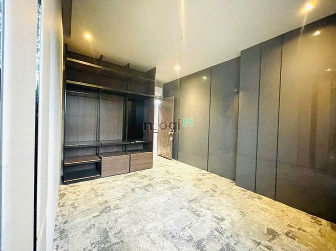 Hình ảnh Biệt thư Sân vườn 3PN full nội thất, gần Cresent Mall, gần PMH