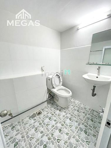 Hình ảnh Căn Hộ Dịch Vụ Cho Thuê Có Ban Công Riêng Sẵn Nội Thất Giáp Hậu Giang