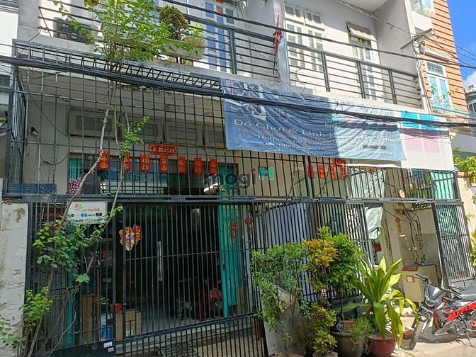 Hình ảnh Nhà đang cho thuê, không sử dụng cần bán gấp