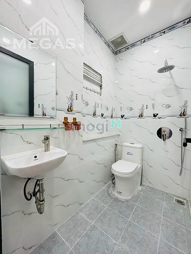 Hình ảnh Cho Thuê Căn Hộ Ban Công Full Nội Thất 30m2 Luỹ Bán Bích - Vườn Lài