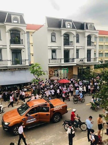 Hình ảnh Nhà mặt tiền kinh doanh Phú Chánh, đối diện trường cấp 2