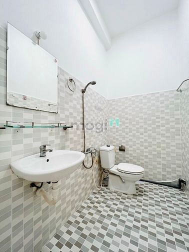 Hình ảnh Studio BAN Công - Cửa sổ Full nội thất gần đầm sen
