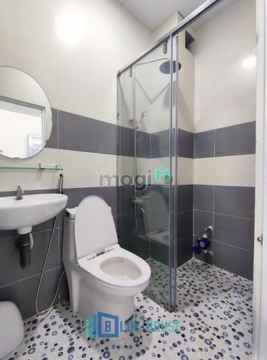 Hình ảnh Trống sẵn Studio ban công sau gần chợ Hoàng Hoa Thám