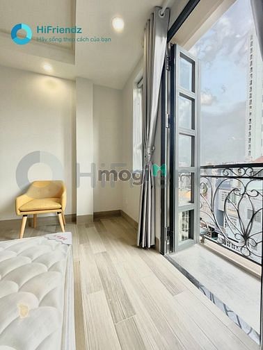 Hình ảnh Studio Full NT_Bancon mặt sau_Máy Giặt Riêng_Đường Nguyễn Gia Trí