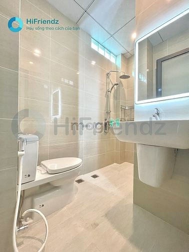Hình ảnh Studio Full NT_Bancon mặt sau_Máy Giặt Riêng_Đường Nguyễn Gia Trí