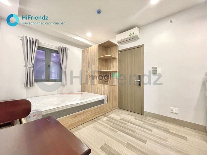 Hình ảnh Studio Full NT_Bancon mặt sau_Máy Giặt Riêng_Đường Nguyễn Gia Trí